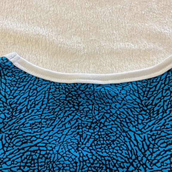 Jordan’s Boys Tank Small. Preowned. - Picture 6 of 8